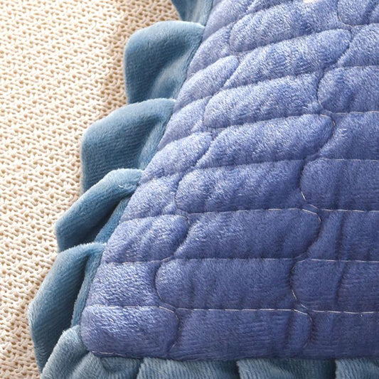 Crystal Velvet Pillowcase Quilted Cotton Warm Lace Pillowcase A Pair of Printed Suede Pillow Core Short Plush Pillow Set