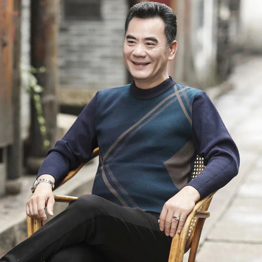 Autumn and Winter Bottoming Sweater Sweater Round Neck Pullover Sweater Loose Plus Velvet Warm Top Suitable for Middle-aged and Elderly Men