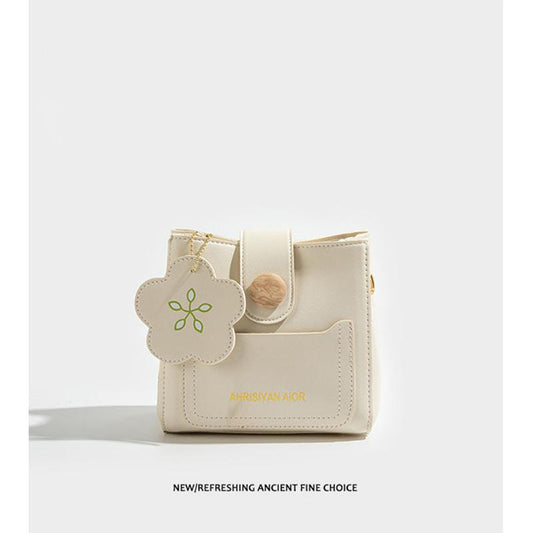 Cute Little White Flower Girl Bag High-end Niche Bucket Bag Messenger Bag Student Backpack