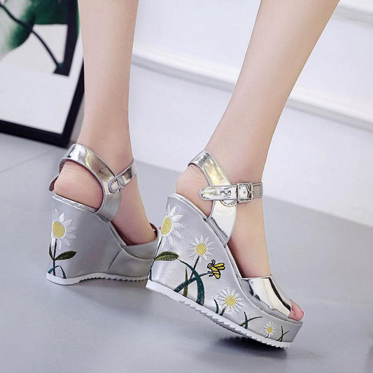Wedge Sandals Women's Summer Casual Style Rhinestone Rivet Platform Platform Shoes High Heel Roman Shoes