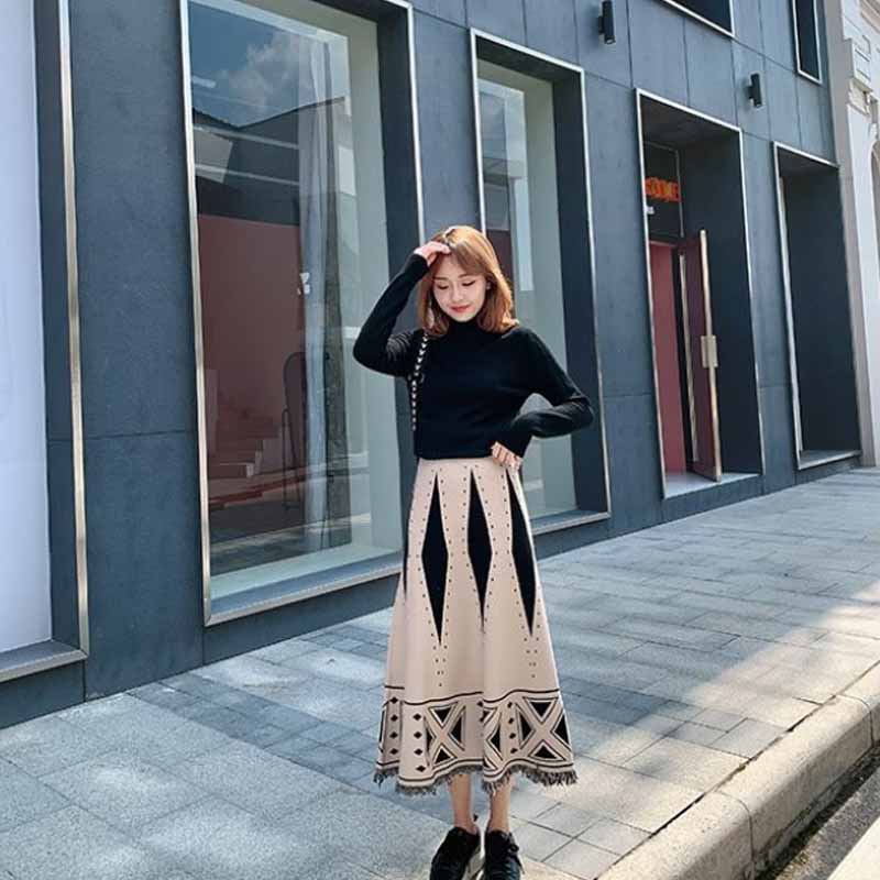 Autumn and Winter High Waist Retro Geometric Pattern A-line Skirt Female Ethnic Style Tassel Knitted Skirt Mid-length Exotic Style
