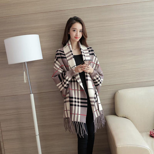 Autumn and Winter Knitted Bat Shirt Fashion Plaid Loose Cardigan Long Sleeve Sweater Women