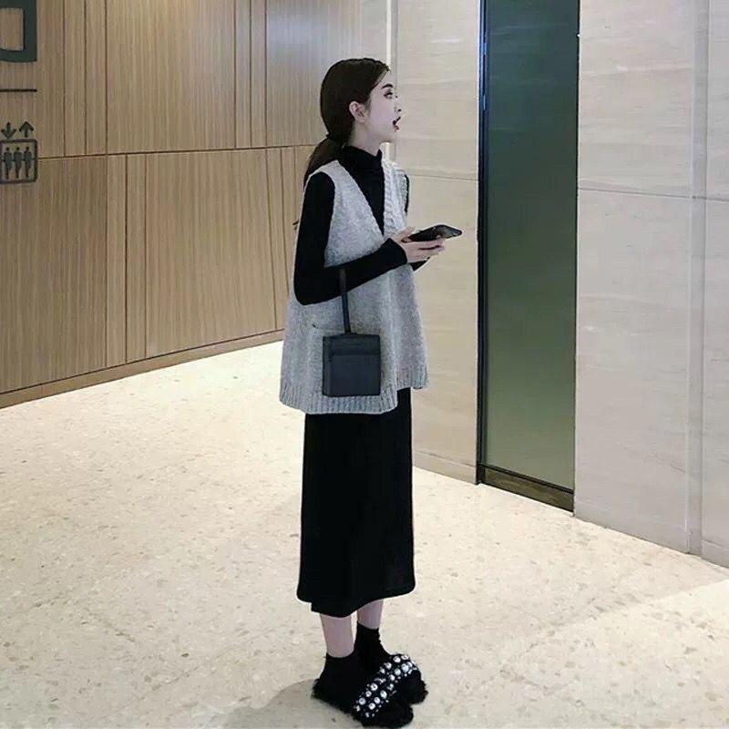 Women's Thin High-necked Dress Knitted V-neck Vest Two-piece Suit, Loose and Thin Bottoming Inner Wear Women's Sweater Suit