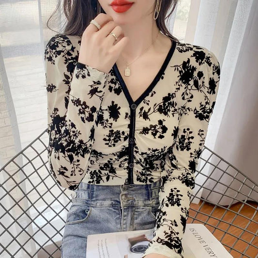 Women's Spring and Autumn Long-sleeved Tops Floral Slim Fit All-match Bottoming Shirts