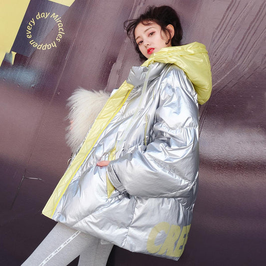 Winter White Duck Down Loose Hood Contrast Color Short Bread Jacket Ladies Down Jacket