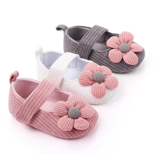 Baby Shoes Spring Cute Baby Girl Anti-Slip Casual Walking Shoes Flower Decoration Sneakers Soft Soled Baby Prewalker