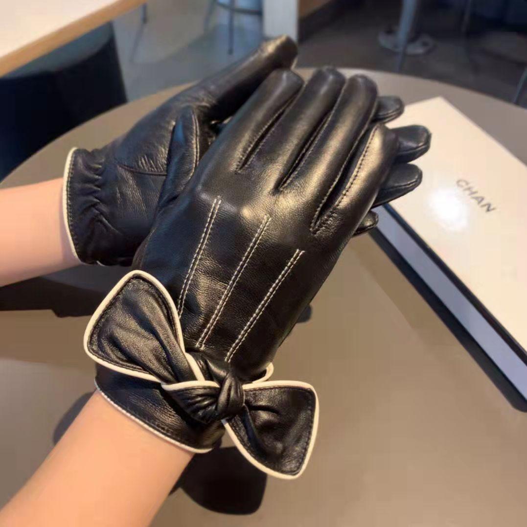 Ladies Leather Gloves Autumn and Winter Warm Touch Screen Plus Velvet Cold-proof Wind-proof Waterproof Cycling Gloves Cute Student Outdoor Play Gloves
