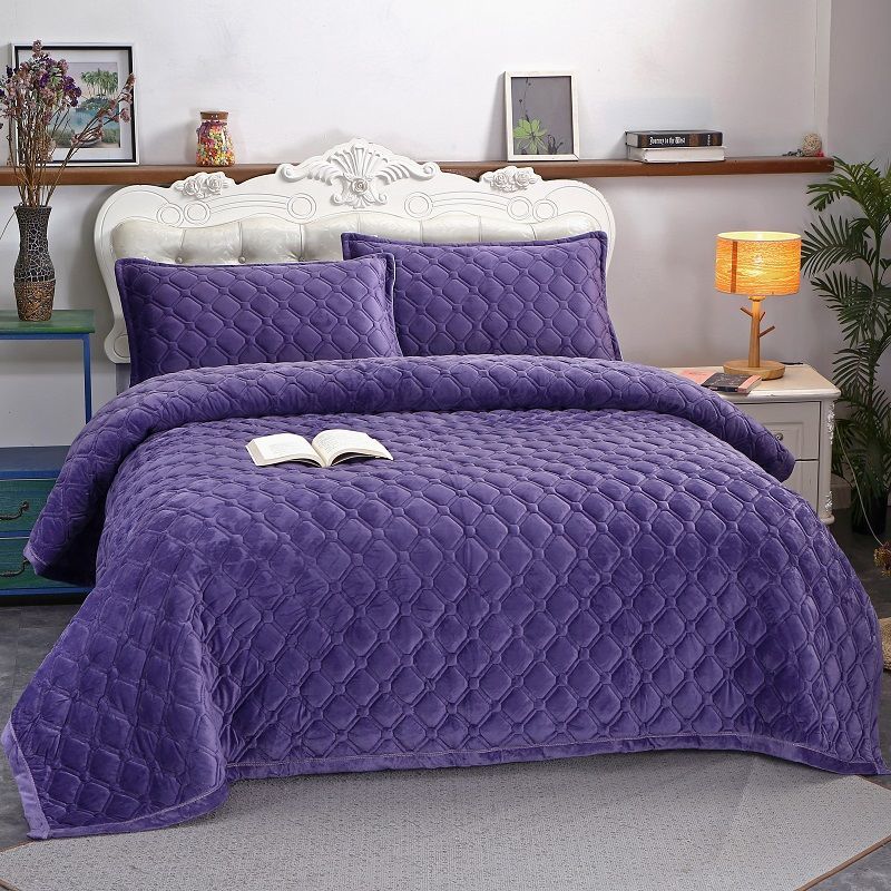 3pcs/set Crystal Velvet European-style Bed Sheet Simple Blanket Large Non-slip Simmons Protective Cover