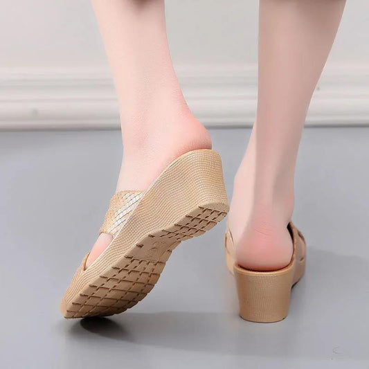 Summer Outdoor High-heeled Sandals and Slippers Plastic Non-slip Home Bathroom Slippers Thick-soled Ladies Beach Shoes Outer Wear