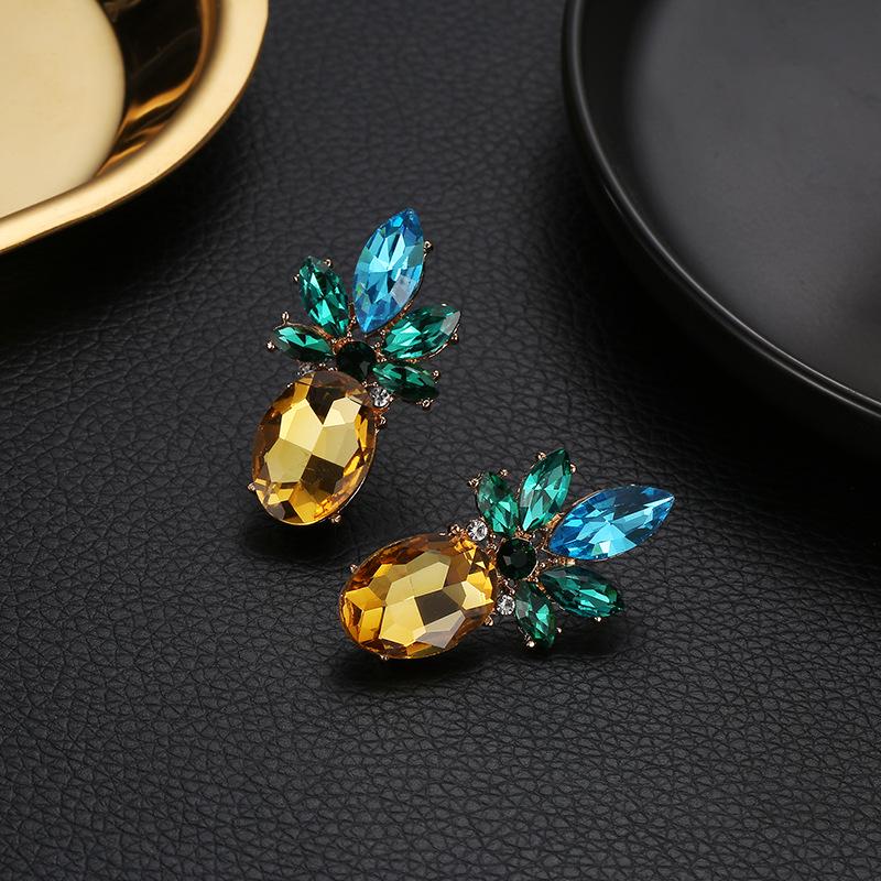Creative Jewelry Rhinestone Crystal Pineapple Stud Earrings Personality Fruit Earrings