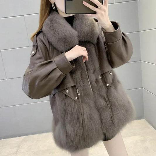 Autumn and Winter Models of Imitation Fur Coat Women's Short Thickened Loose and Thin Fashionable Fox Fur Plush Coat