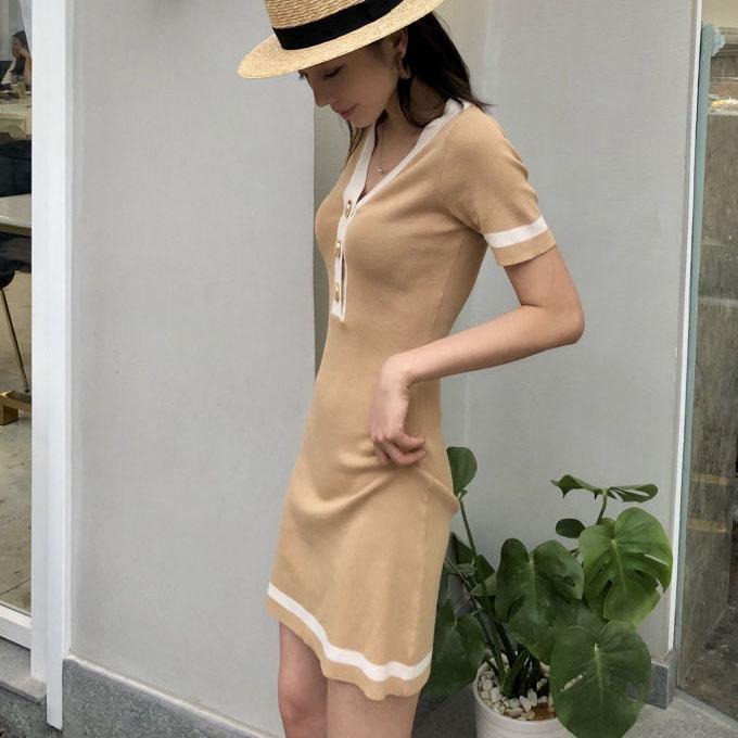 Female Simple and Elegant V-neck Splicing Knitted Dress Slim Gentle Short Sleeve Hip Wrap Short Holiday Dress