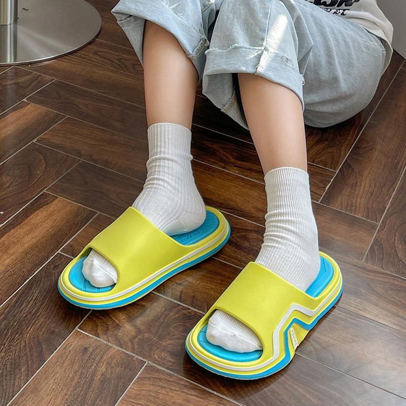 Men's Thick-soled Slippers Summer Outdoor Wear Household Deodorant Non-slip Beach Shoes Super Soft Ladies Bathroom Slippers