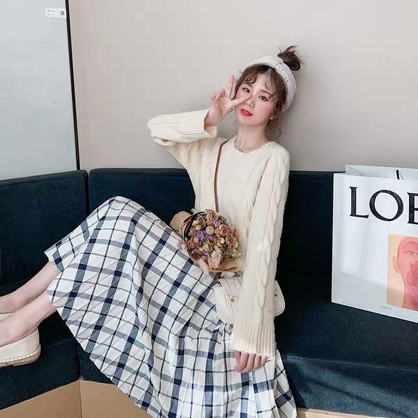 Pofulove wind short sweater female students loose avocado green western sweater Sweet cute sweater