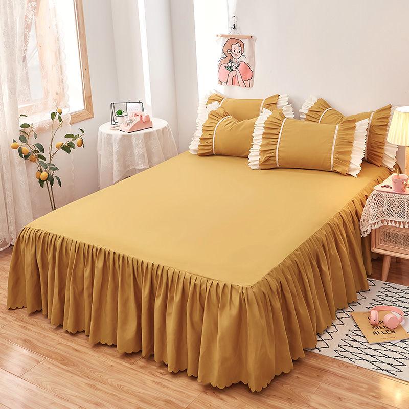 Skin-friendly Bed Skirt Three-piece Bedding Bed Skirt-style Bedspread Sheets Non-slip and Dust-proof Bed Sheet Protective Cover