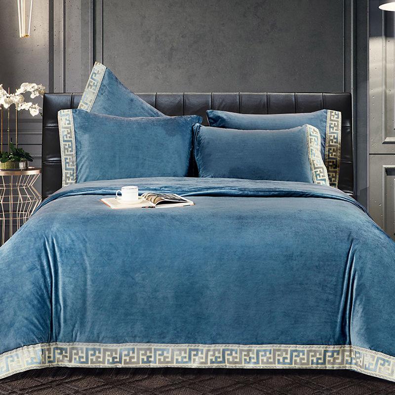 4pcs/set High-end Coral Velvet Bed Sheet Winter Thick Warmth Quilt Cover Solid Color Soft Pillowcase