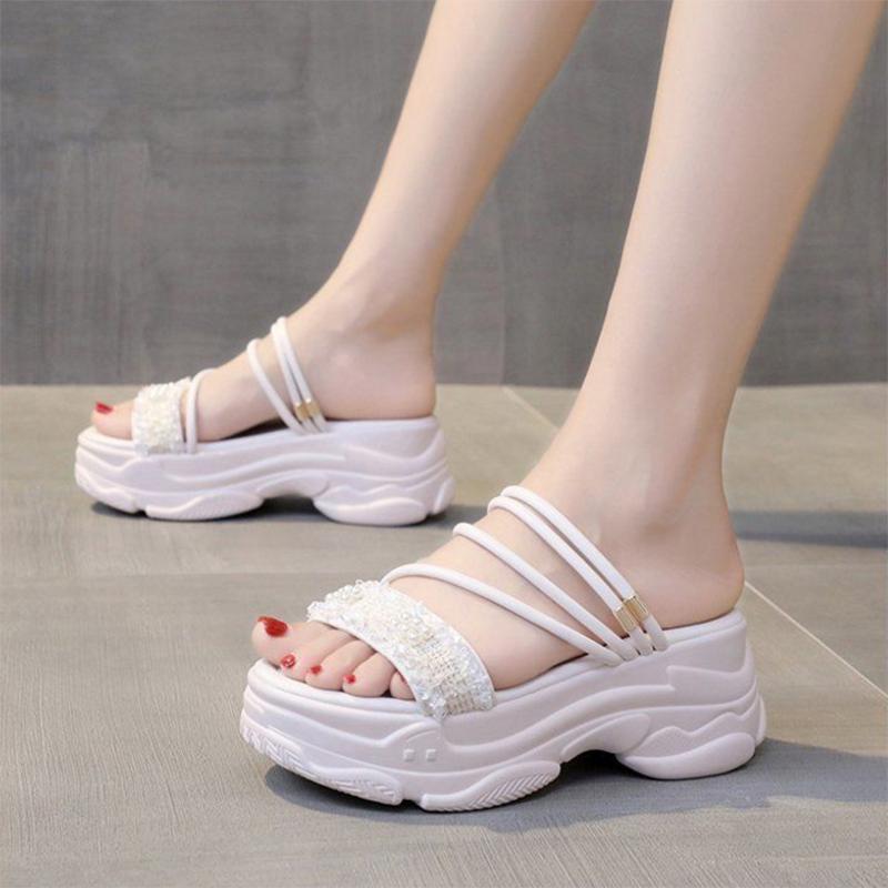 Women's Summer Sandals All-match Thick-soled Height-increasing Shoes Fashion Students Wear Sandals and Slippers Outside