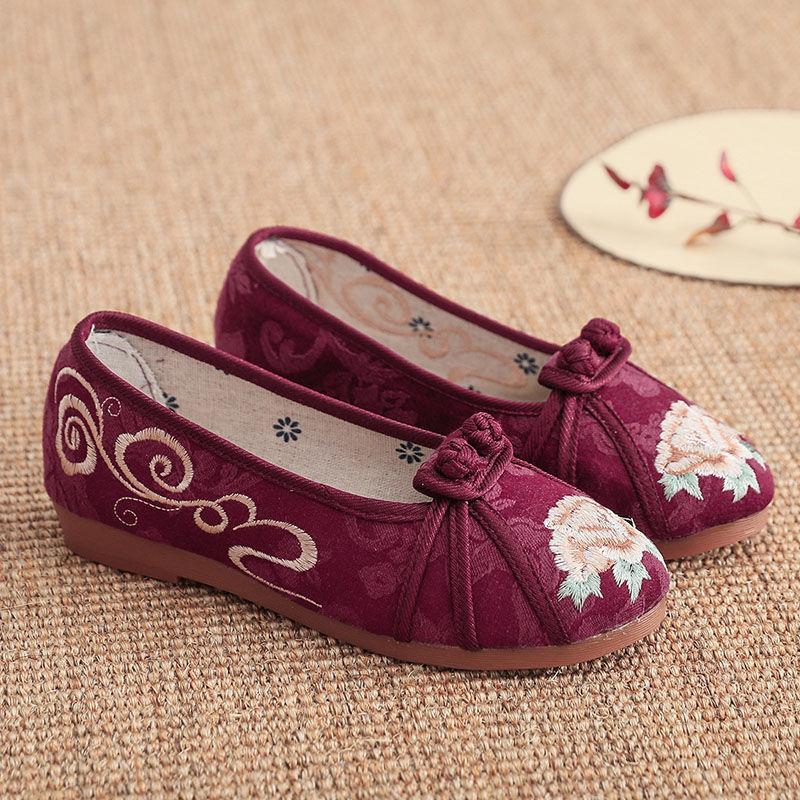 Old Beijing Flat Shoes All-match Female Embroidered Shoes Square Dance Shoes Ethnic Style Hanfu Shoes Casual Cloth Shoes