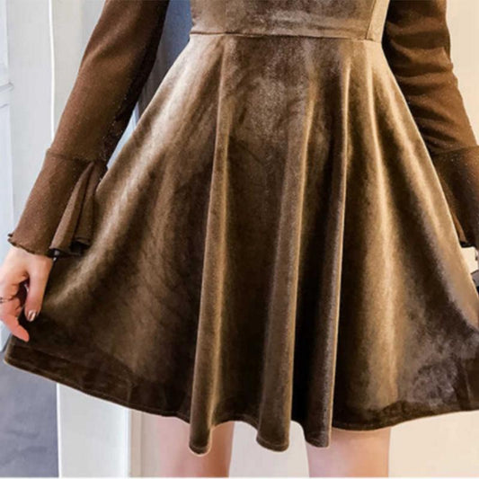 Black Dress Was Thin and Small Dress Autumn and Winter T-shirt New Women's Hepburn