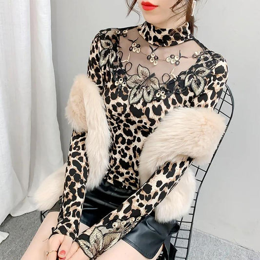 Spring and Autumn Lace Lace Round Neck Bottoming Shirt Women's Long Sleeve Slim Top