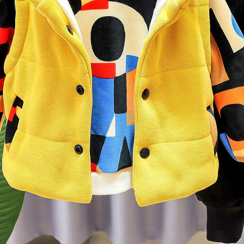 Autumn and Winter Children's Waistcoat Sweater Plus Velvet Thickening Suit Small Medium Children's Baby Winter Three-piece Outer Wear Padded Jacket