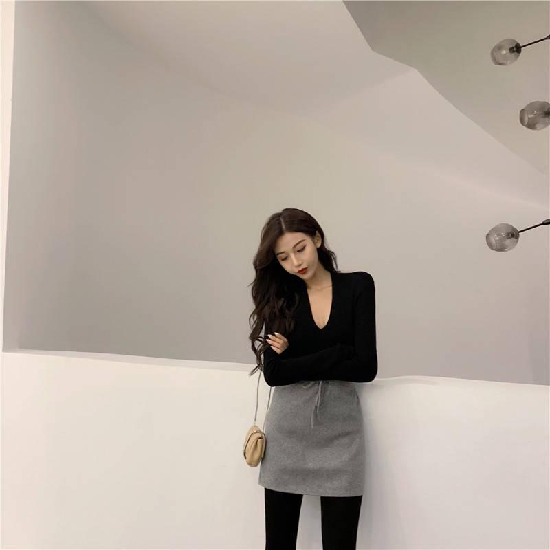 Minimalist Women Sexy Deep V-neck Bottoming Sweater Solid Color Slim Fit Knitwear
