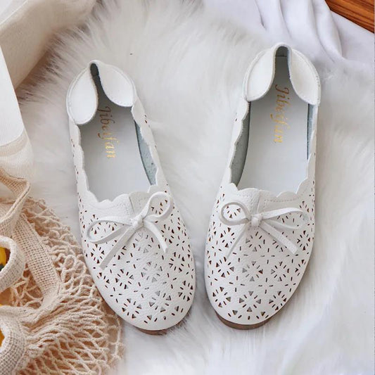 Non-slip Bottom Nurse Shoes Women's Flat-bottomed Hollow Breathable Hole Shoes Two-wear Slippers Casual and Comfortable Loafer Shoes