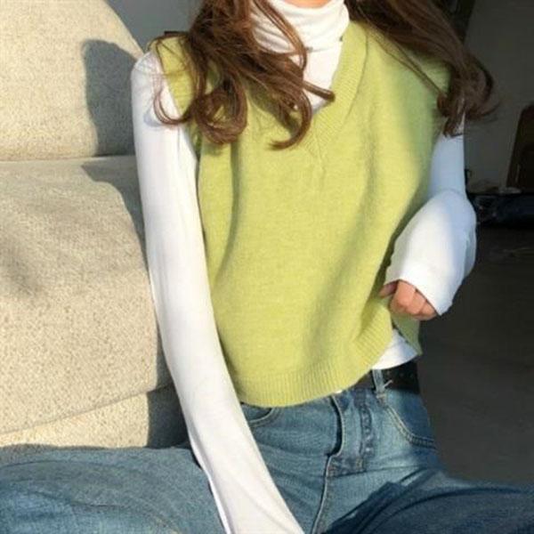 Spring and Autumn Fashion Vest Sweater Waistcoat Short Vest Knitted Simple Female Jacket