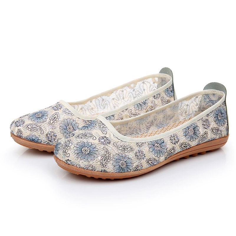 Summer Hollow Mesh Shoes Mother Shoes Embroidered Soft Sole Tendon Sole Casual Shoes Grandma Breathable Shoes