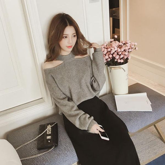 Off-shoulder Hanging Neck Solid Color Knit Sweater Pullover Casual Fall/winter Sweater Women's Long-sleeved Top with Careful Design