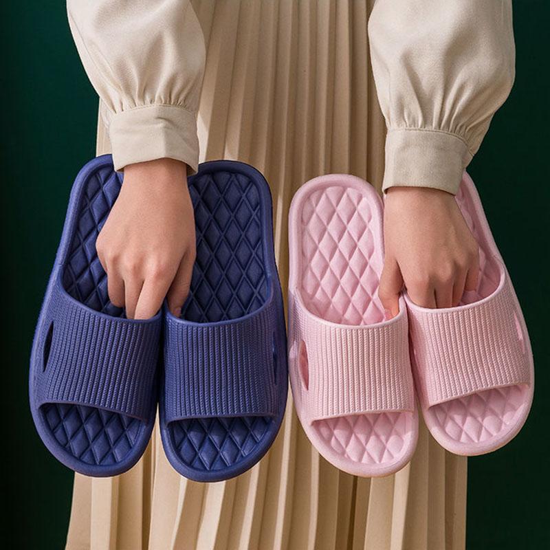 Slippers Men's Home Summer Indoor Home Home Bathing Bathroom Non-slip Mute Soft Bottom Sandals