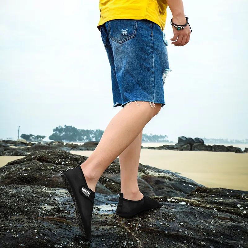 Beach Water Shoes Quick-Drying Swimming Aqua Shoes Seaside Slippers Surf Upstream Light Sports Unisex Flats Water Sneakers