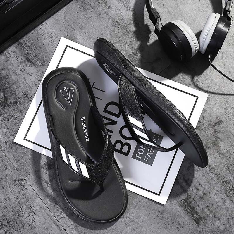 Flip-flops Men's Summer Fashion Beach Shoes Non-slip Deodorant Trend Korean Sandals and Slippers
