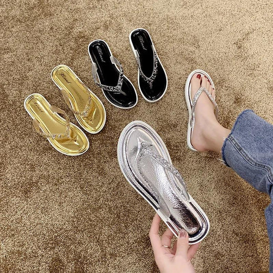Flip-flops Female Summer Wear Korean Fashion All-match Sandals and Slippers Rhinestone Personalized Flip-flops Non-slip Beach Shoes