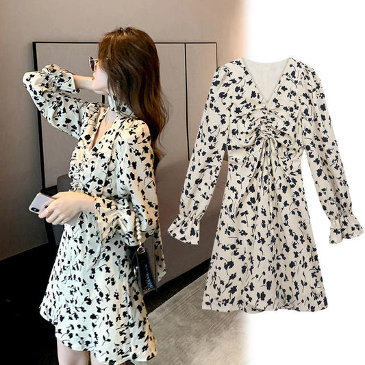 Female Simple Elegant Floral V-neck Dress Slim and Gentle A-line Holiday Vintage Dress
