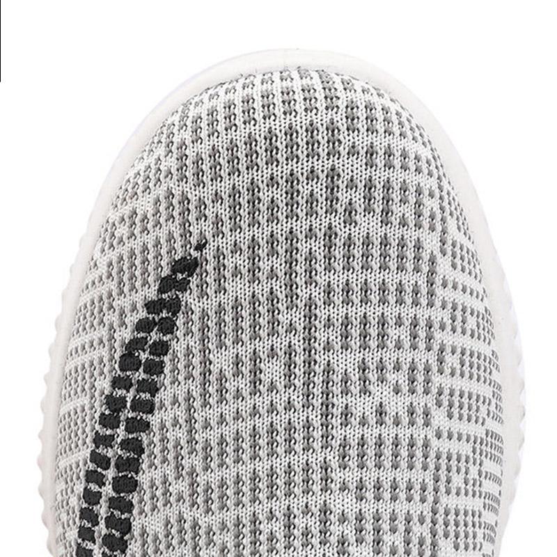 Men's Lightweight Spring and Autumn Non-slip Casual Mesh Shoes Cloth Shoes Breathable Sports Running Shoes