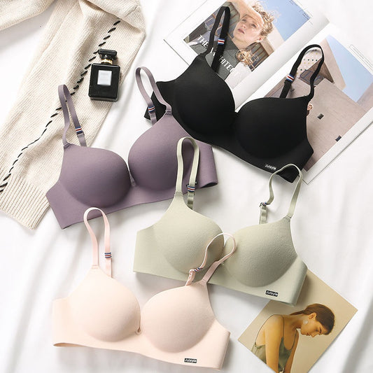 A Piece of Seamless Underwear Sexy Girl Small Breasts Gathers Comfortably Without Steel Ring Thickness Breathability