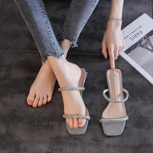 Sexy Summer Roman Rhinestone Low Heel Sandals Outdoor Non-slip Solid Color Ladies Beach Slippers Open Toe Low Heel Sandals
