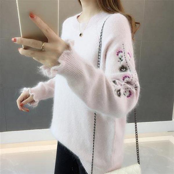 Autumn and Winter Fashion Round Neck Sweater Loose Long-sleeved Pullover Top Simple Style Women's Bottoming Shirt