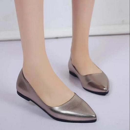 Peas Shoes Women Shallow Mouth Flat Pointed Patent Leather Casual Leather Shoes Work Shoes Soft Leather Non-slip Flat Shoes Comfortable