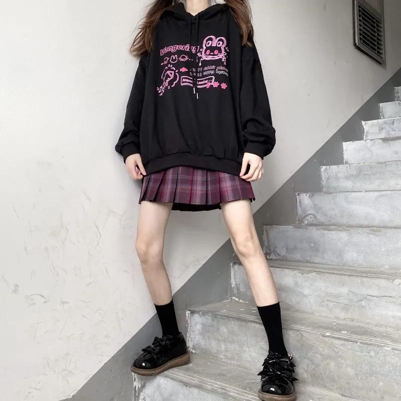 Sweatshirts Anime Hoodies Pink Cartoon Printed Hooded Tops Black Fashion Streetwear Fall Winter Pullover Hoodies Loose Harajuku Hip Hop Sweatshirt