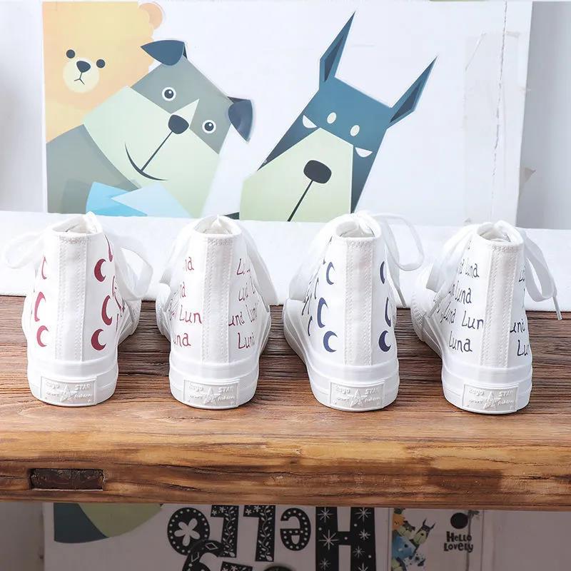 High-top Canvas Shoes Female Korean Version of The Moon Mandarin Duck Casual Flat Bottom Shoes Student White Shoes