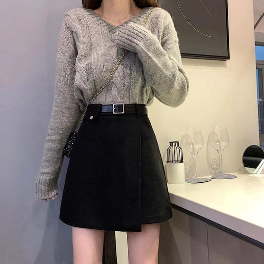 Female High Waist Pleated Short Holiday Skirt with Free Belt Slim Elegant Solid Color Vacation A-line Miniskirt