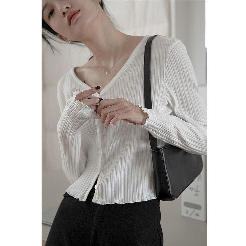 Autumn Korean Cardigan Top V-neck Knit Jacket Short Long Sleeve Striped Young Women Sweater