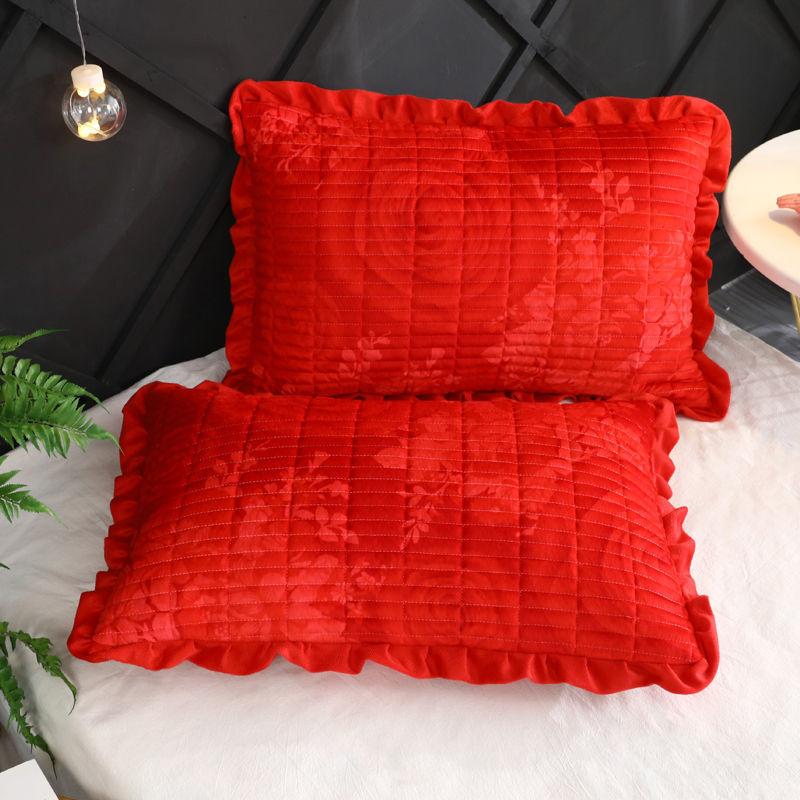 Crystal Velvet Pillowcase Quilted Cotton Warm Lace Pillowcase A Pair of Printed Suede Pillow Core Short Plush Pillow Set