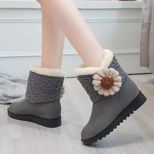Thickened Snow Boots Women's Short Boots Winter Plus Velvet Flat-bottomed Warm Cotton Shoes Thick-soled Women's Shoes