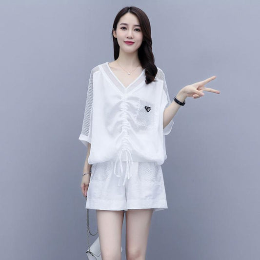 Casual Plus Size Women's Two-piece Loose-fitting Sweater + Shorts Two-piece Suit Women's Casual Loose-fitting Suit Elegant Temperament Suit