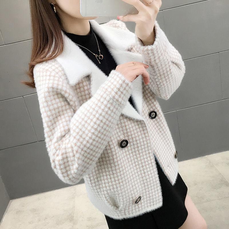 Autumn and Winter Fashion Knitted Cardigan Lapel Long-sleeved Warm Sweater Short Thick Casual Jacket