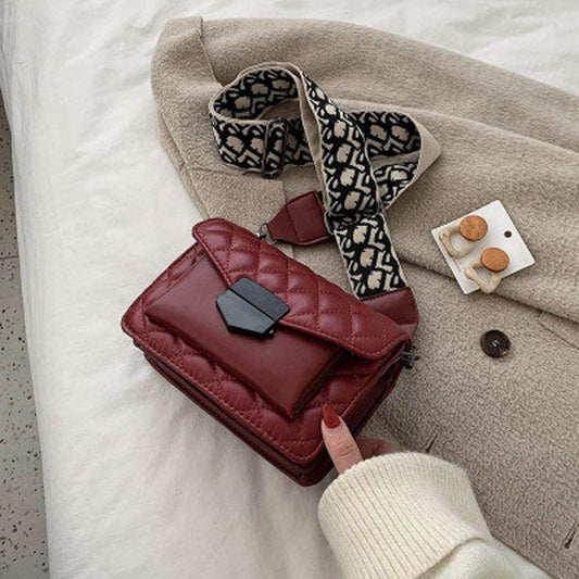 High Sense of Bag Ladies Trendy Fashion One Shoulder Wide Shoulder Strap Shang Lingge Messenger Bag