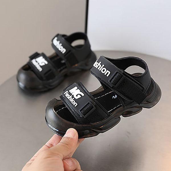 Baby Sandals Summer Boys Girls Flashing Shoes Baotou Beach Sandals Soft Sole 1-6 Years Old Kid Sneakers